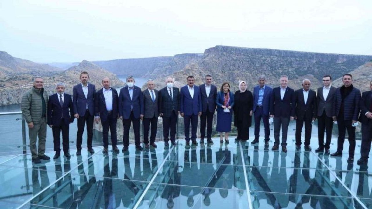 Video Haber...Rumkale Cam Terası hizmete açıldı