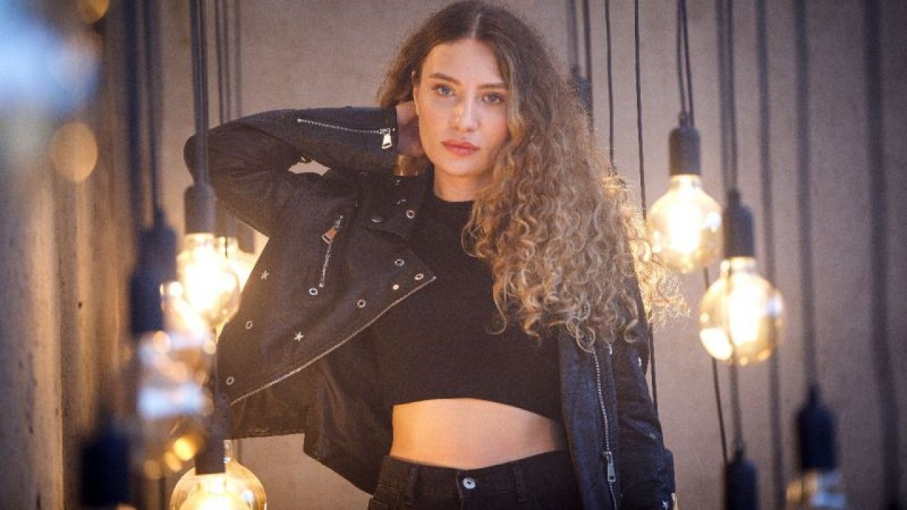 Irmak Arıcı’dan Yeni Şarkı