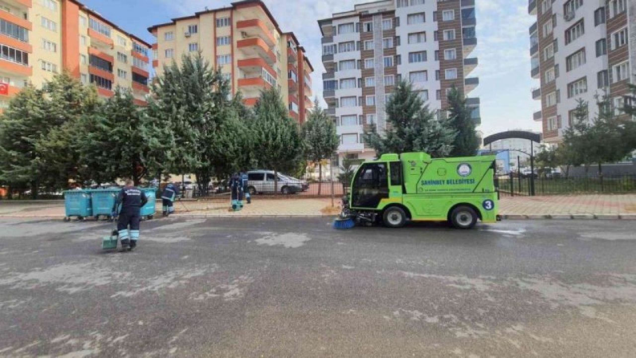 Şahinbey’de temizlik görevlileri 24 saat görev başında