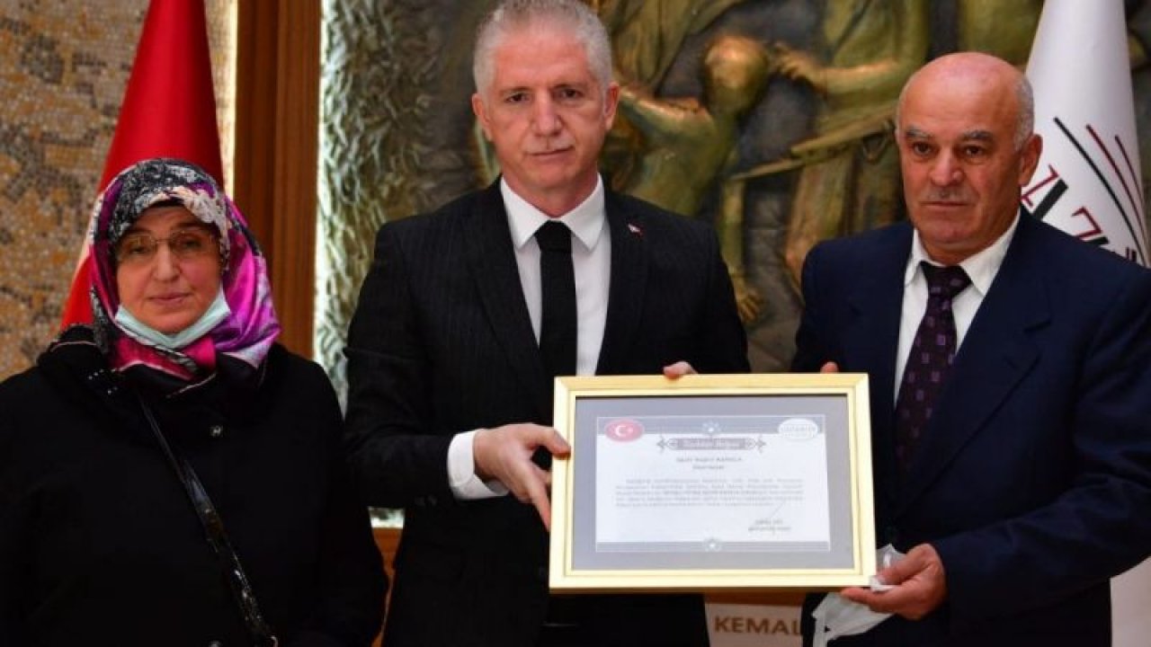 Gaziantep'te emekli çift bütün birikimlerini eğitim için bağışladı