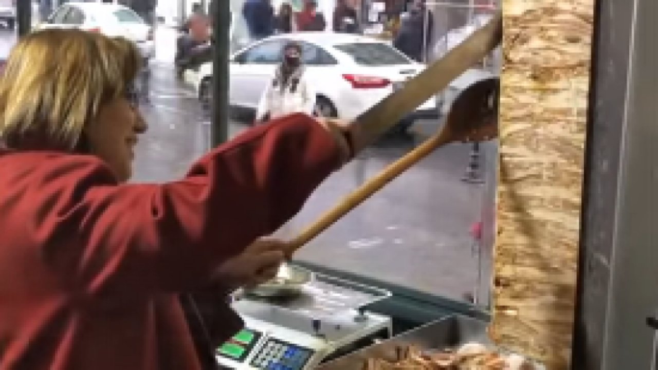 Video Haber:Fatma Şahin Dönerci Oldu İzleyin... Ne Dedi? Döner kesmek mi kolay başkanlık mı?