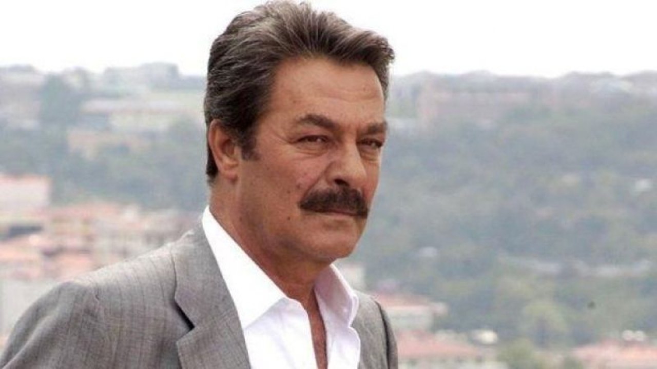 Son Dakika: Video Haber...Kadir İnanır'dan yeni haber! Solunum cihazı çıkarıldı