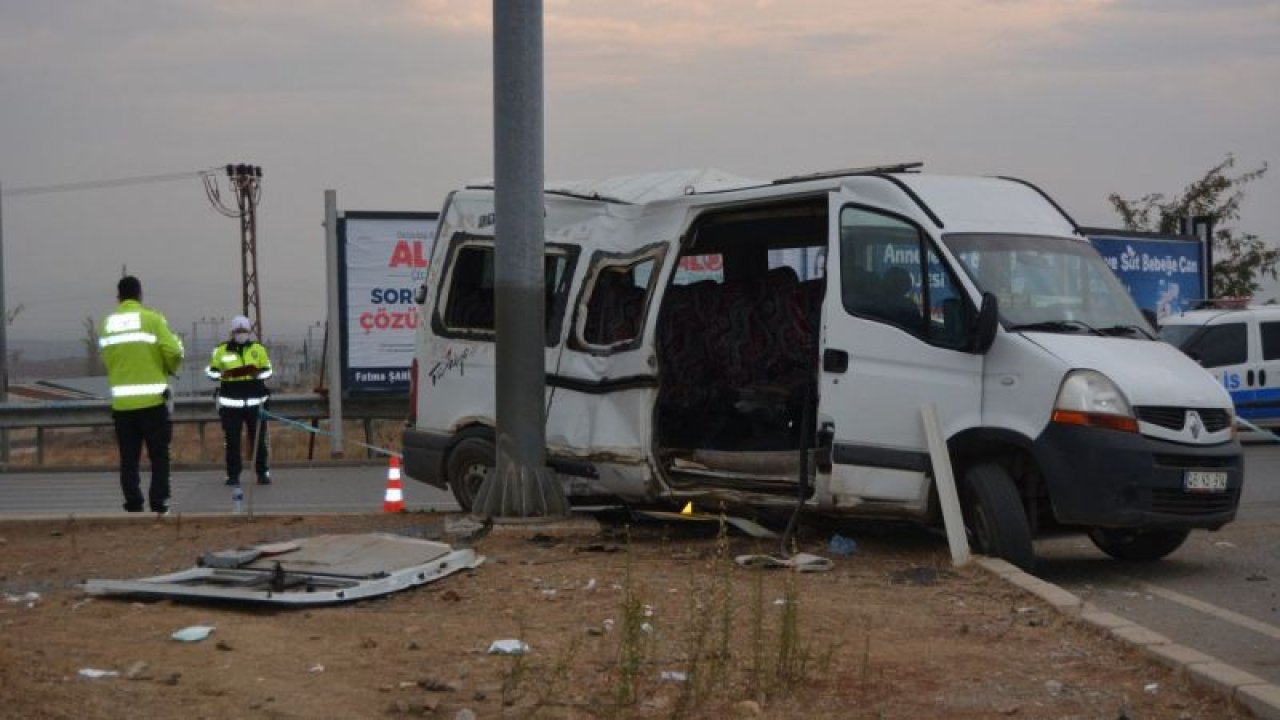 Son Dakika:Video Haber…Gaziantep’te okul servisi ile otomobilin çarpıştığı kazada 19 kişi yaralandı