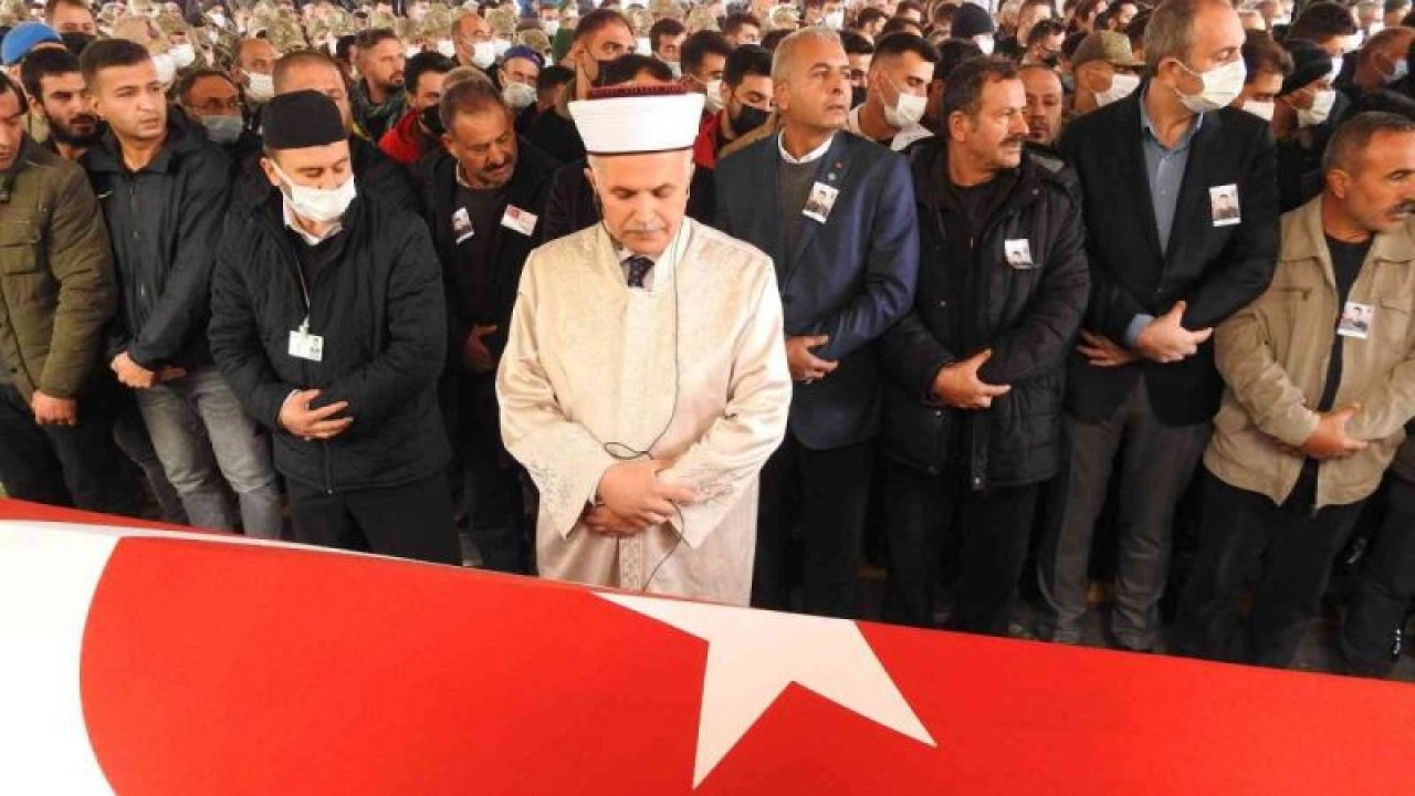 Son Dakila:Video Haber...Gaziantepli Şehit Uzman Çavuş Dinç son yolculuğuna uğurlandı