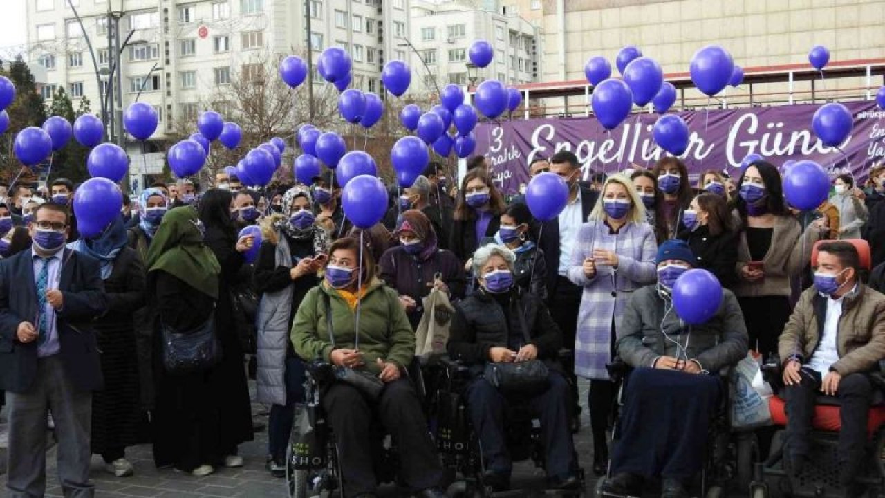 Gaziantep’te "mor umutlar" gökyüzüne bırakıldı