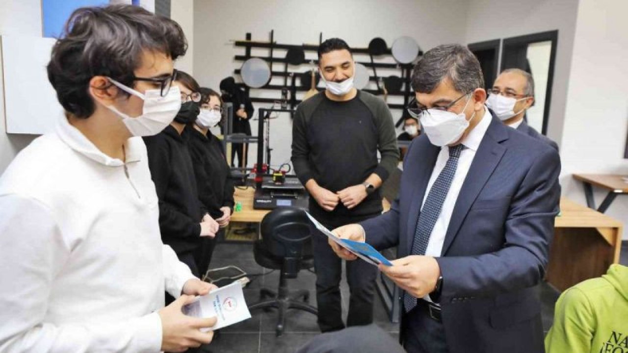 Başkan Fadıloğlu,Fen Lisesi öğrencileriyle bir araya geldi