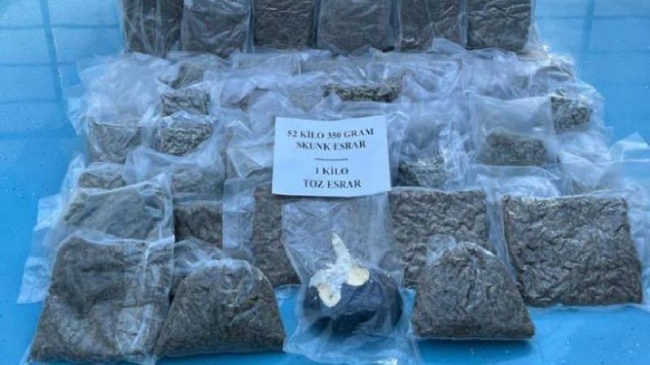 Video Haber...Gaziantep otoyolunda kamyondan 52 kilo esrar çıktı