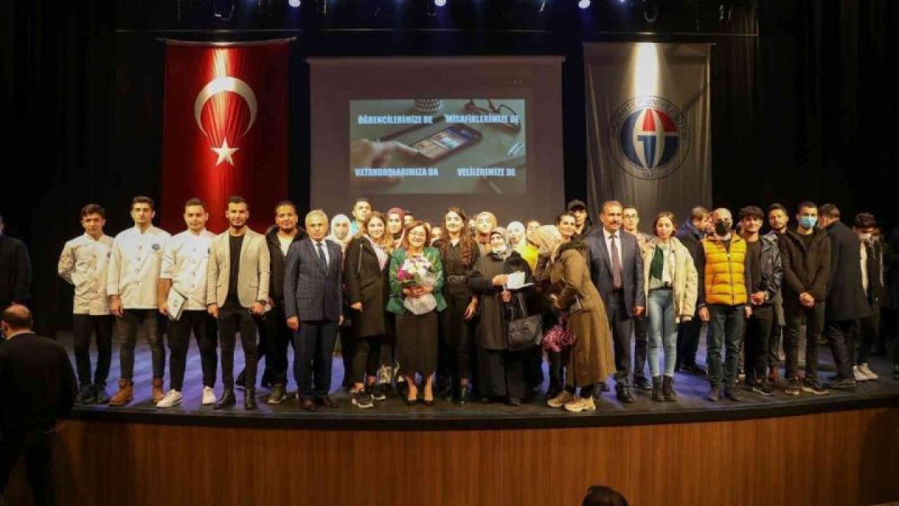 Başkan Şahin GAÜN üniversite öğrencileri ile buluştu