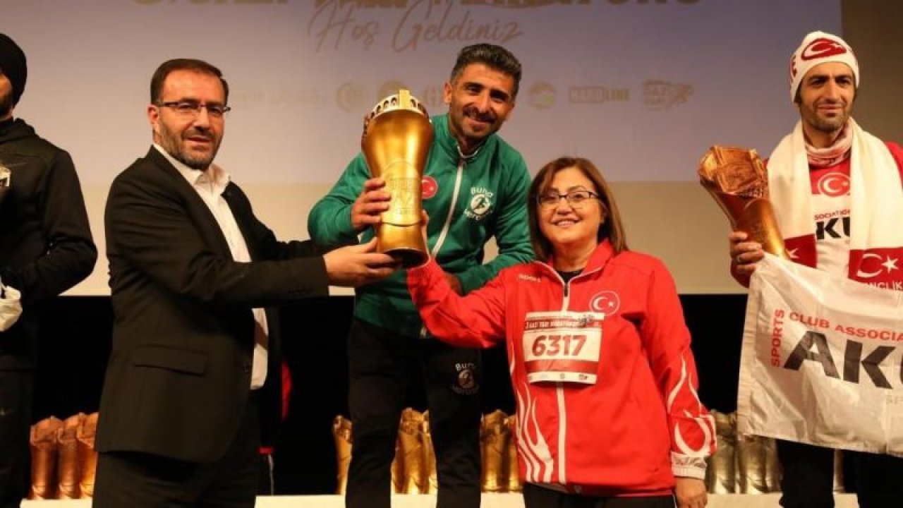 Gazi Yarı Maratonu’nun ödülleri sahiplerini buldu