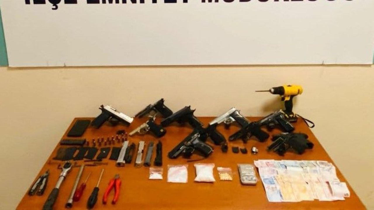 Gaziantep'te Silah kaçakçılarına operasyon: 25 kişi tutuklandı