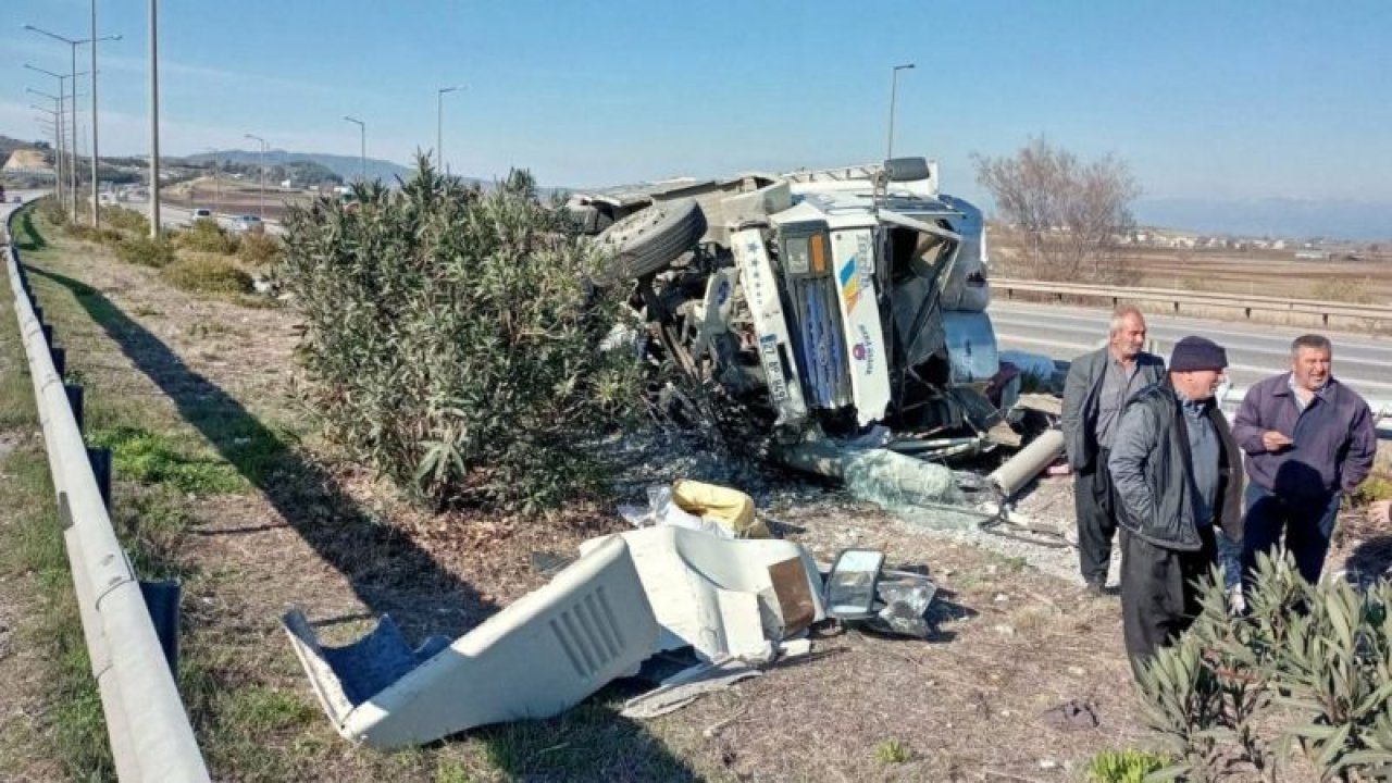 Devrilen kamyonun sürücüsü yaralandı