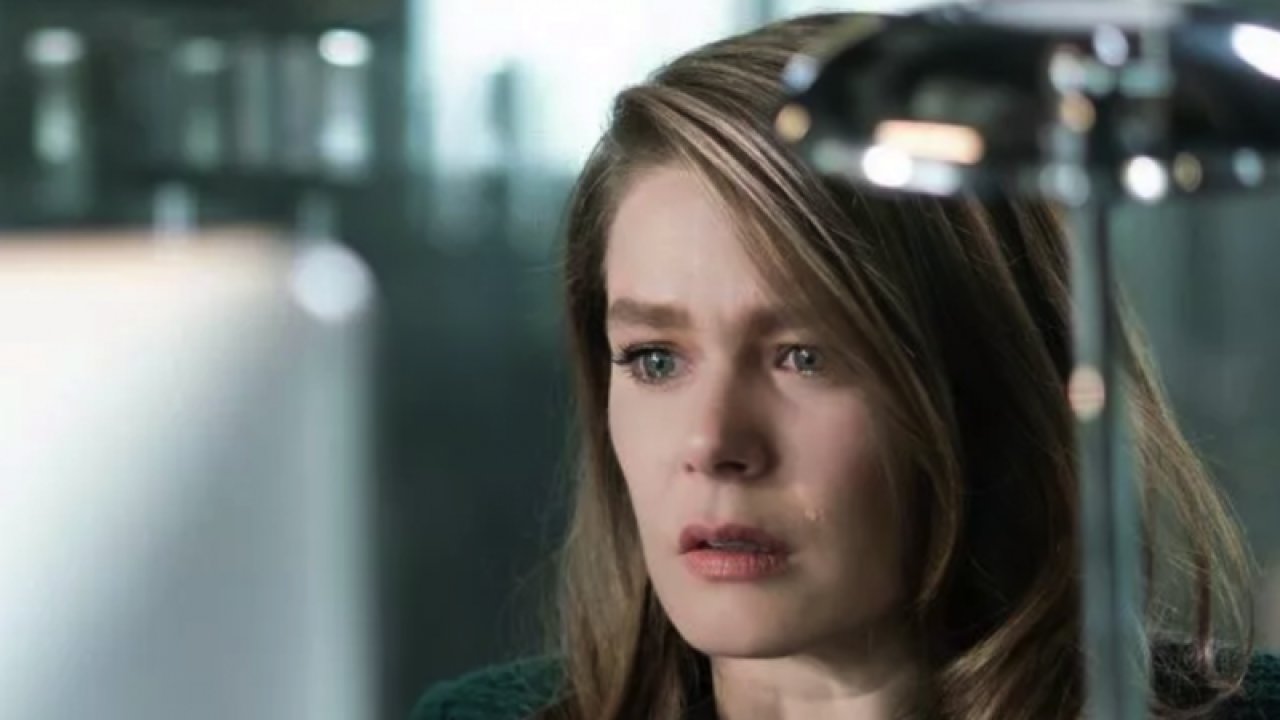 Foto Haber: Camdaki Kız 26. son bölüm final sahnesi! Kocası Sedat ile Melisa'nın görüntülerini izleyen Nalan yıkıldı