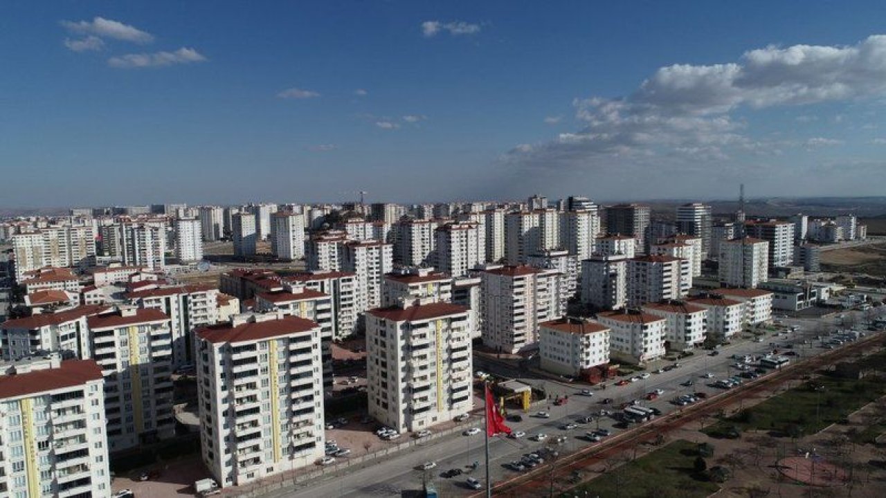 Son Dakika...Gaziantep'te ev fiyatlarına ve kiralarına zamlar durdurak bilmiyor.Asgari ücretli vatandaş ne yapacağını şaşırdı.YORUMLARINIZ