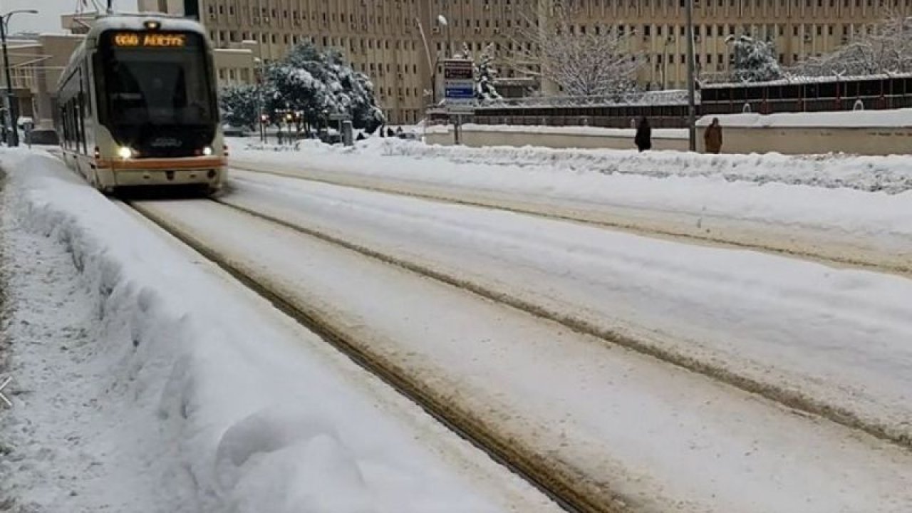 Son Dakika: Video Haber...Gaziantep’te kar yağışı etkisini sürdürüyor