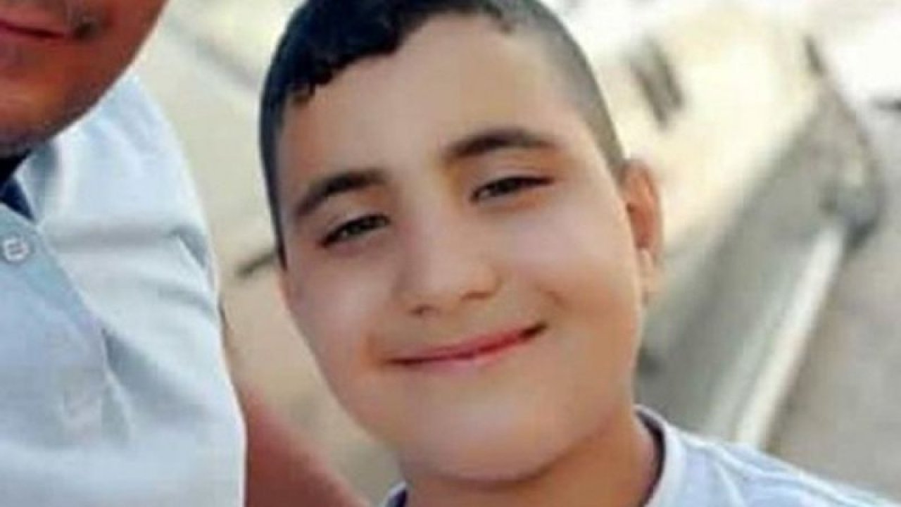 Son Dakika: Video Haber....Gaziantep'te Talihsiz Çocuk Evden Ekmek İçin Çıktı! Elektrik akımına Kapılarak Komalık Oldu!