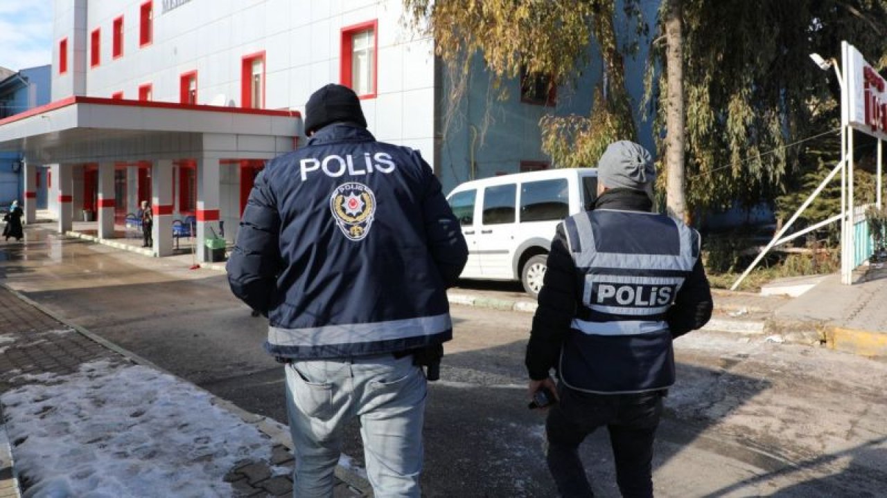Son Dakika: Video Haber...Gazaiantep'te Karısını Tüfeke Vurarak Katletmişti!Eşini Katleden Koca Gözaltına Alındı...