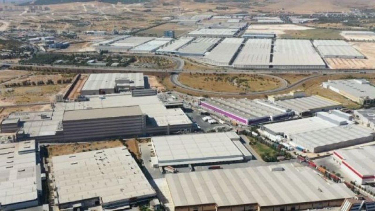 Son Dakika: Gaziantep Organize Sanayi'de Çatılarında Kar Olan Fabrikaların Elektriği Kesilmeyecek!