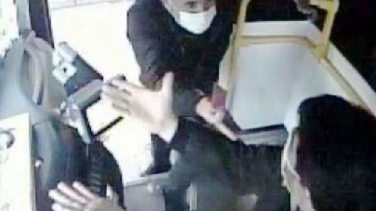 Son Dakika:Gaziantep'te Baba,Oğul Halk Otobüsünde Şoförde Dahil Yolculara Dehşet Yaşattı!