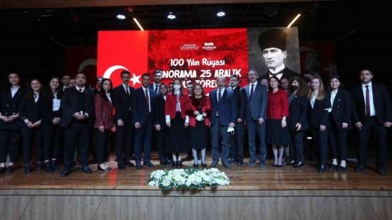 Başkan Şahin, gazi şehrin kahramanlarını geleceğe taşıyanları ödüllendirdi