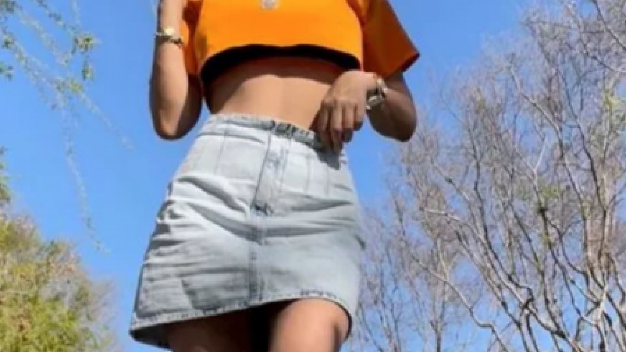 Foto Haber: Aleyna Tilki’nin annesi Havva Öztel mini eteğiyle Kaliforniya sokaklarında şov yaptı!