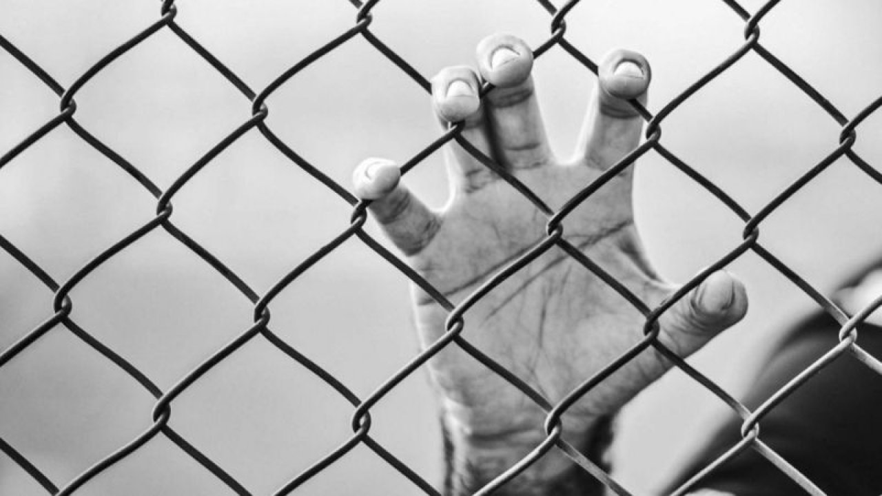 Cinayeti küçük çocuğa yüklediler bir yıl sonra vicdan yaptılar...