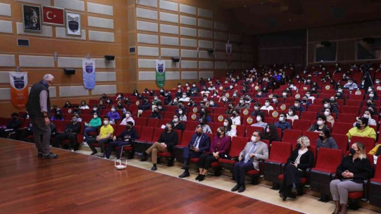 SANKO Okulları’nda Kariyer Günü ve Üniversite Fuarı başladı