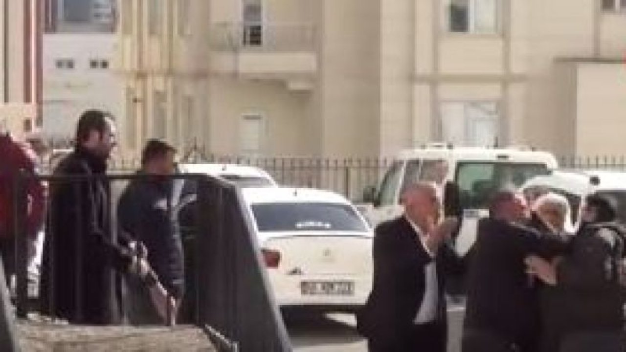 Son Dakika: Video Haber...Annesinden Uyuşturucu Parası İstedi! Annesi Vermeyince Katletti!