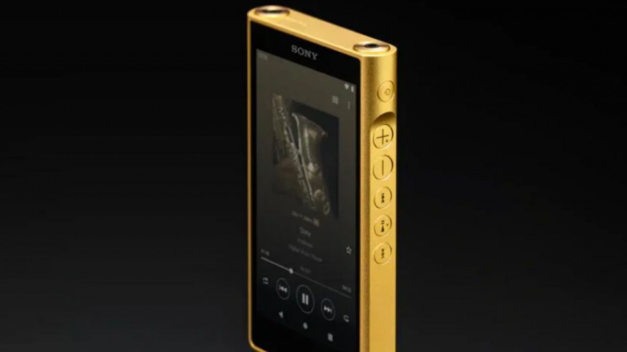 Sony, ikonik Walkman’ini 3.200 dolarla geri getiriyor