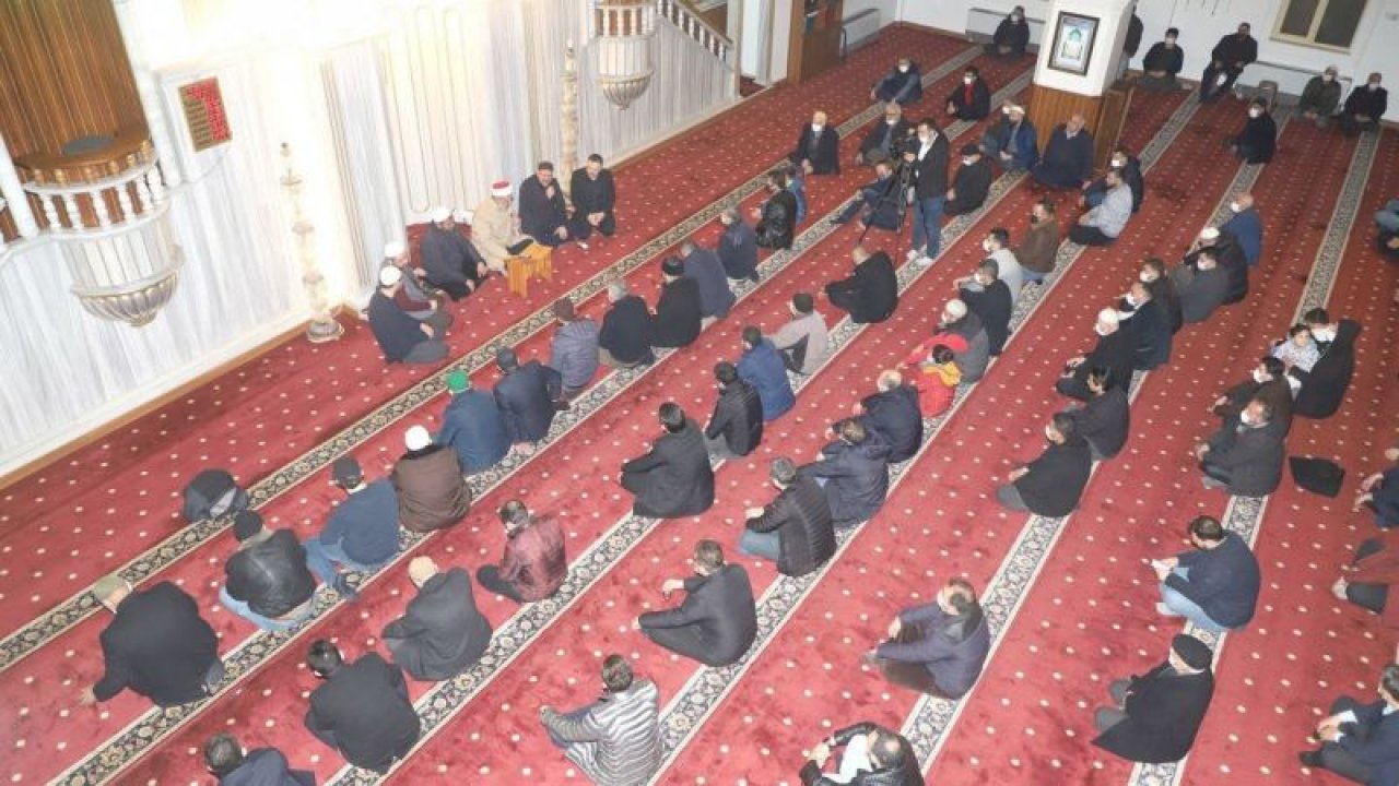M. Hayri Özkeçeci, dualarla anıldı