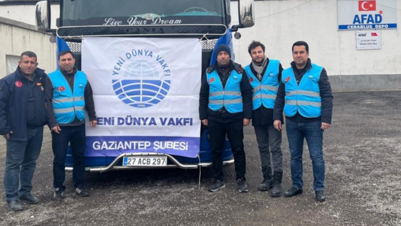 Yetimin yüzünde tebessüm, gönlünde dua oluyorlar
