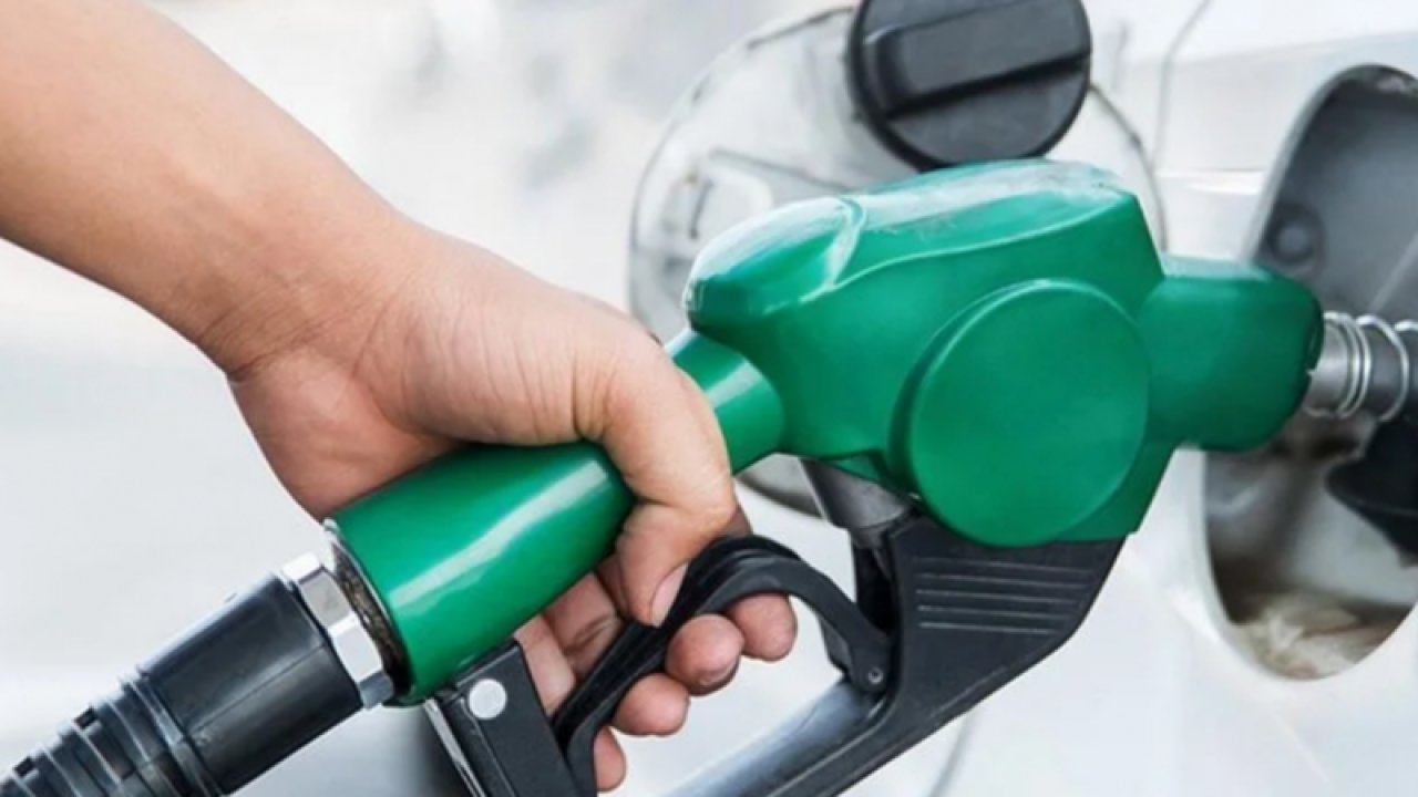 Akaryakıta En Az 5 TL İndirim Bekleniyor! Motorin ve benzine 16 Mart 2022'de indirim var petrol 101 dolar en az 5 lira daha indirim olmalı