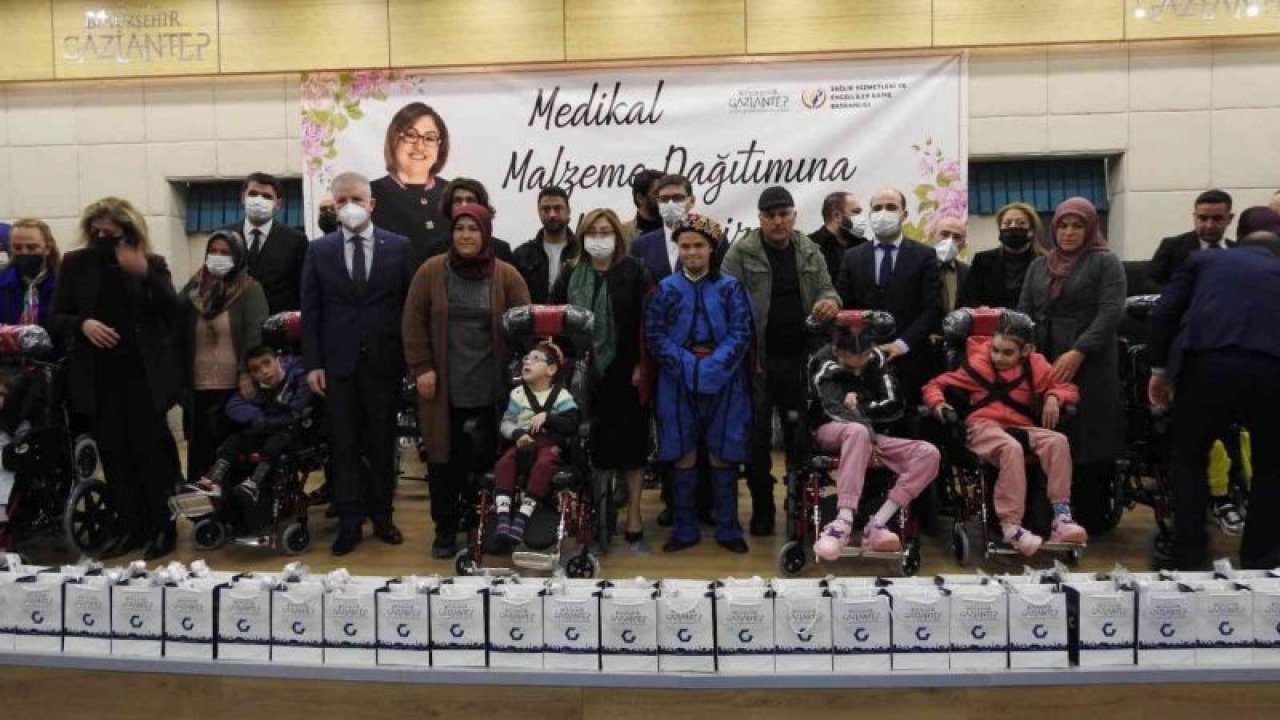 Büyükşehir Belediyesi'nden engellilere medikal malzeme dağıtımı