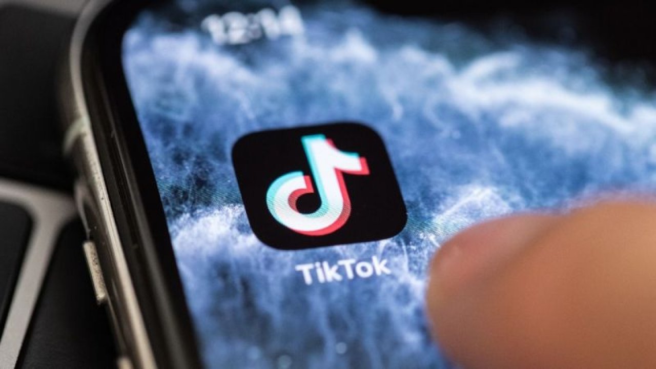 TikTok Rusya'da bazı hizmetlerini askıya aldı