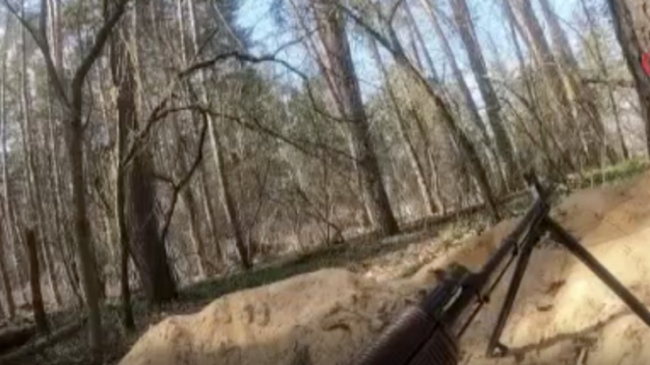 Ukrayna askeri kayıt anındayken mermilerin hedefi oldu