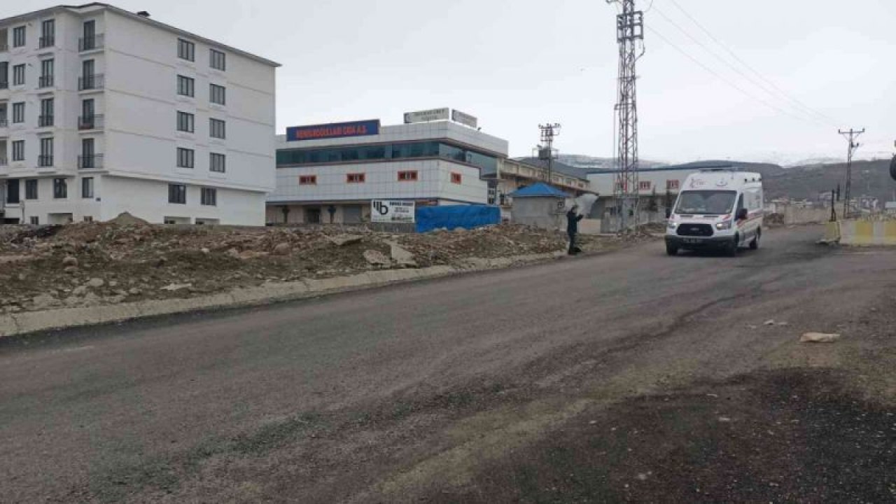 Son Dakika Haber...Bingöl’de Özel Harekat Şube Müdürlüğünde patlama: 2 yaralı