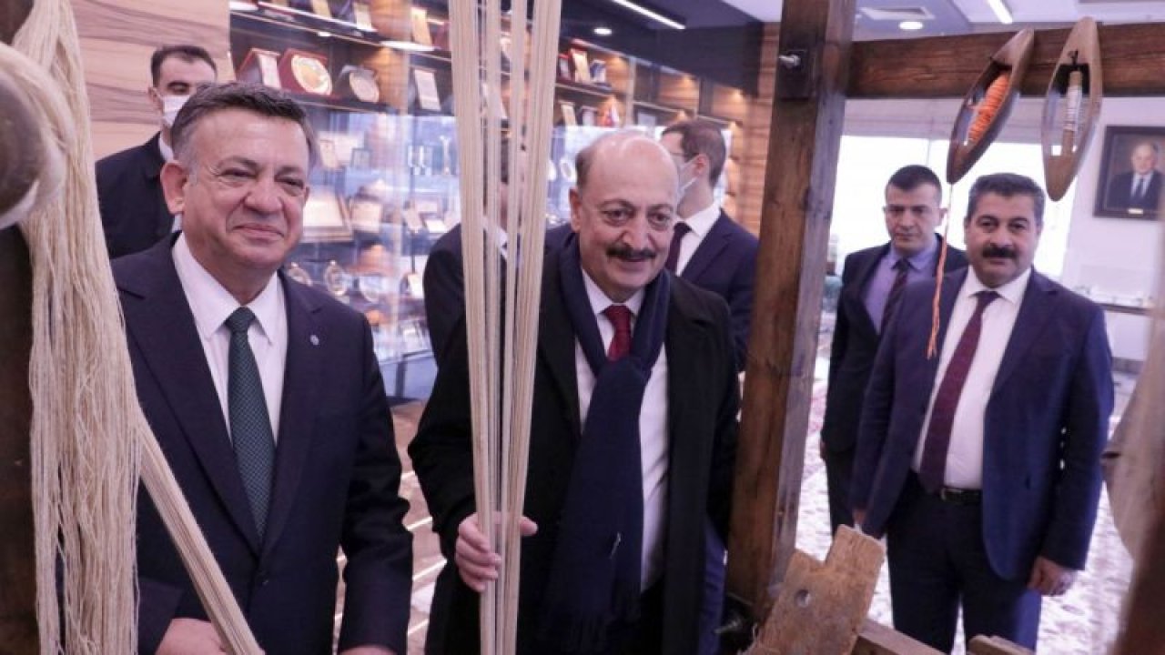 Çalışma ve Sosyal Güvenlik Bakanı Bilgin, Gaziantep'teki Model Fabrika'yı ziyaret etti