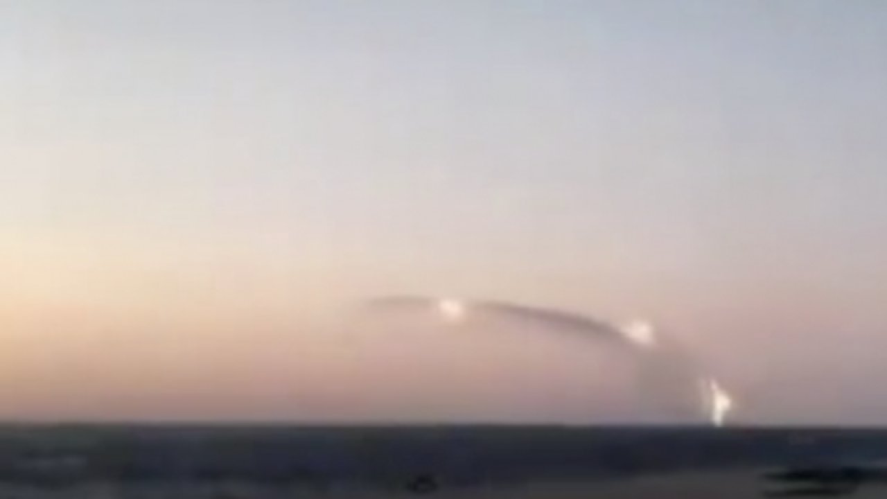 Rus savaş gemileri Ukrayna’ya füze fırlattı