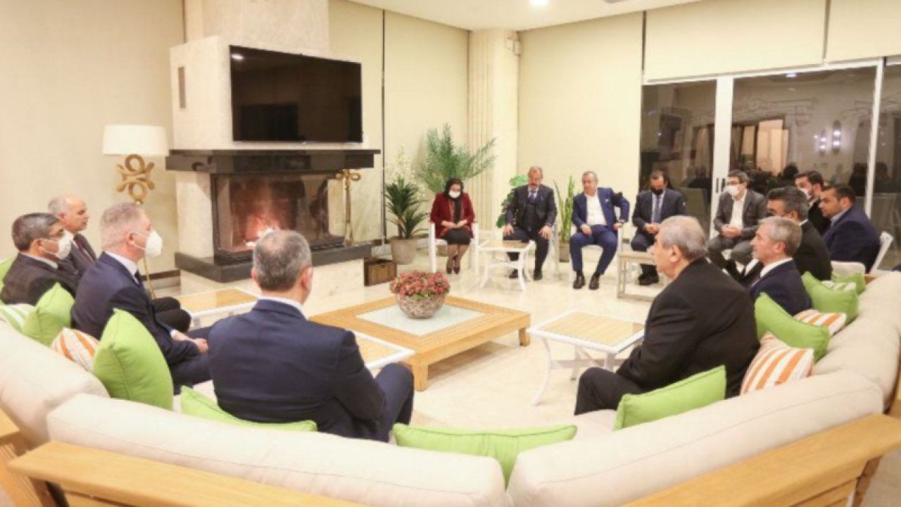 Abdulhamit Gül'den Konukoğlu'na Taziye Ziyareti