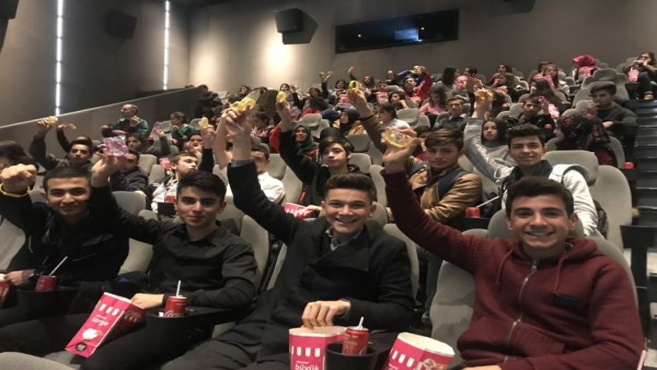 GTO - AB BİLGİ MERKEZİ 'İNSAN HAKLARI FİLM GÜNLERİ'NE YOĞUN İLGİ