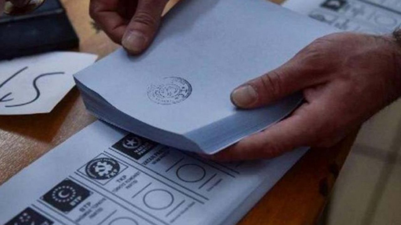 Yeni bir siyasi parti daha geliyor