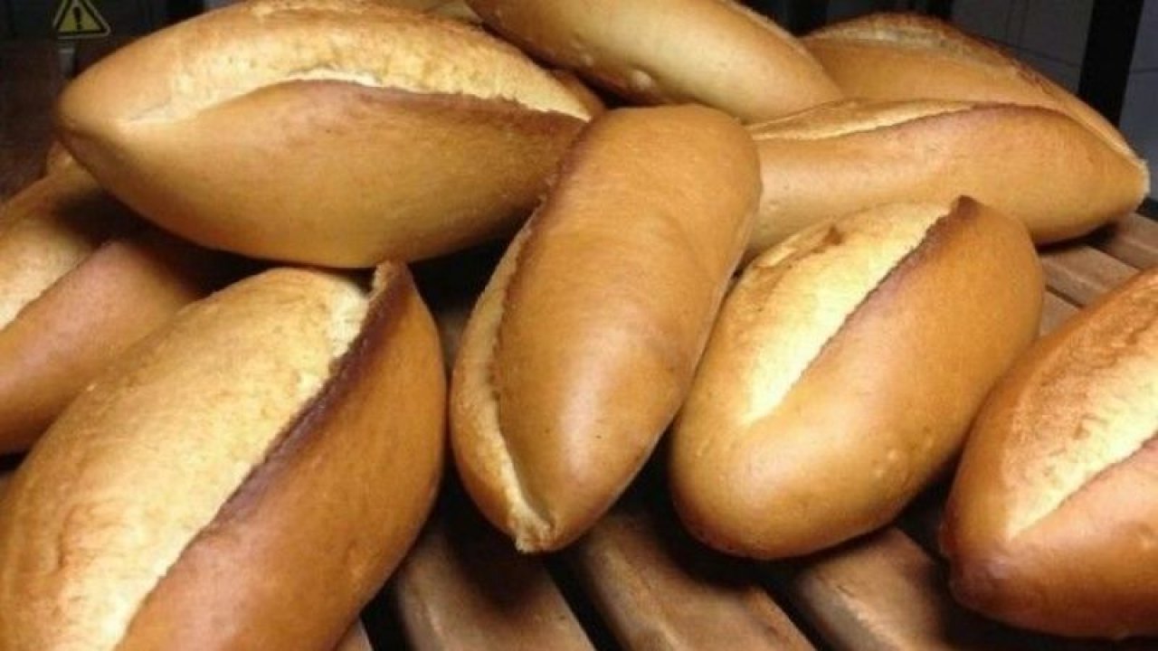Gaziantep'te  Fırıncılar 'İSYAN' Ediyor! Gaziantep'te Ramazan Öncesi Pide Ekmeğe Ve Franca (Somun) Zam Gelecek mi? Franca (Somun) 3 TL. Olacak... Pide 2.75 TL Olacak!