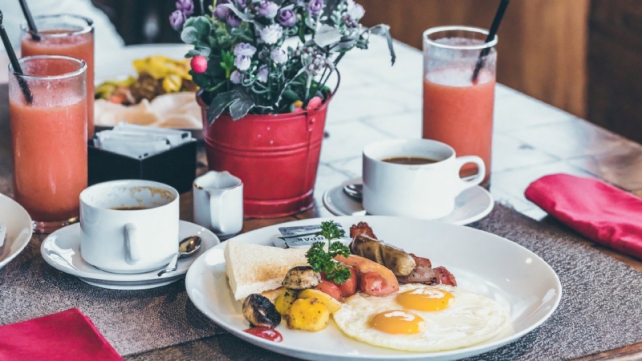 Sahurda mutlaka için! Saatlerce tok tutuyor: Ramazan’da tok tutan içecekler neler?