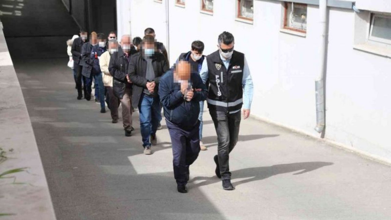 Emekliye yazın bile kömür satmışlar...Emekliler derneği yöneticileri hakkında 15 milyon liralık vurgun iddiası...Video Haber