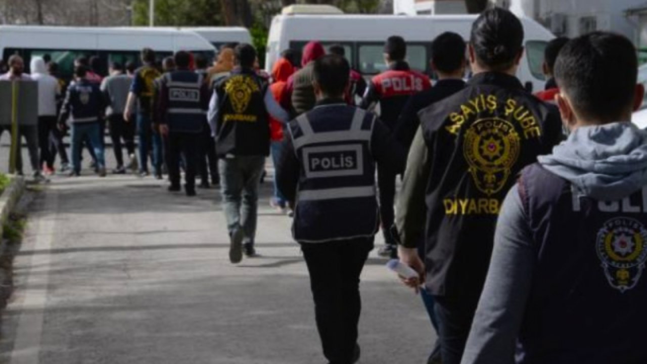 Gaziantep'te dev operasyon...Aralarında devlet memurlarının da olduğu Doğu ve Güneydoğu Anadolu Bölgesi'nin en büyük dolandırıcılık şebekesi çökertildi