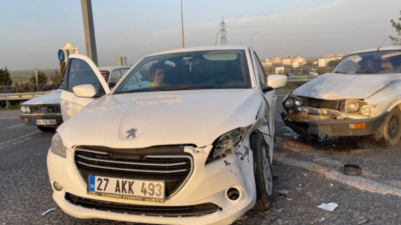 İftar telaşı Gaziantepli Aile Kaza Geçirdi. 2’si çocuk 3 kişi yaralandı.