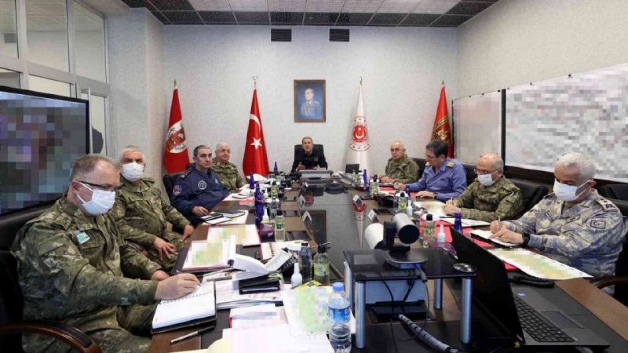 SON DAKİKA : Irak'ın kuzeyinde Pençe Kilit Operasyonu başladı! Bakan Akar: Hedeflerin tamamı ele geçirildi