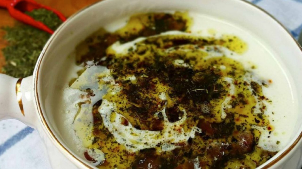 Gaziantep'in Vaz Geçilmez Lezzeti Lebeniye Çorbası Ağız Sulandırıyor ! Ramazanın Beğeni Rekoru Kıran Lebeniye Çorbası Damak Çatlatıyor! İşte Ana Yemeği Unutturan Çorba Tarifi!