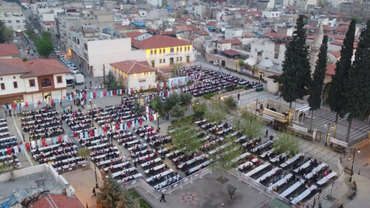 Şahinbey'de 2 yıl aradan sonra iftar programı başladı
