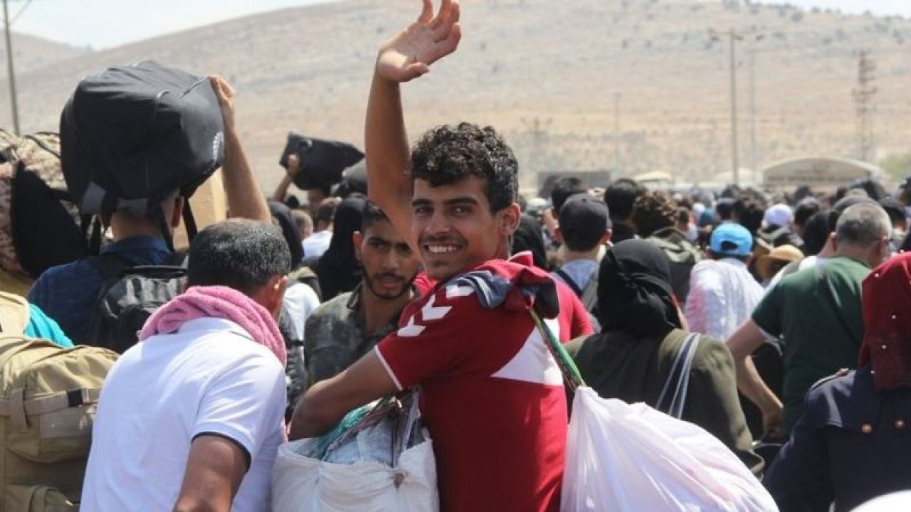 Gaziantep'i Sevinderecek Haber Olacaktı! Giden Suriyeliler Dönemeyecekti! İçişleri Bakanı Süleyman Soylu: Sığınmacıların bayramda Suriye'ye gidişine müsaade etmeyebiliriz