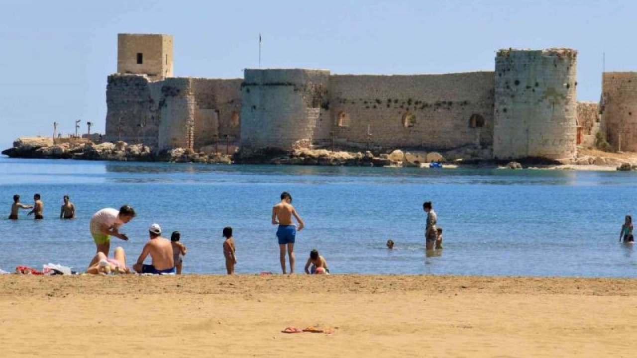 Gaziantepliler tatil için Mersin'de akın etti